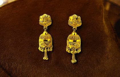 Gold Earrings: A Symbol of Elegance