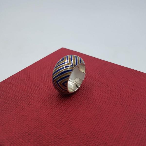 925 STERLING SILVER BEAUTIFUL RING IN BLUE COLOUR