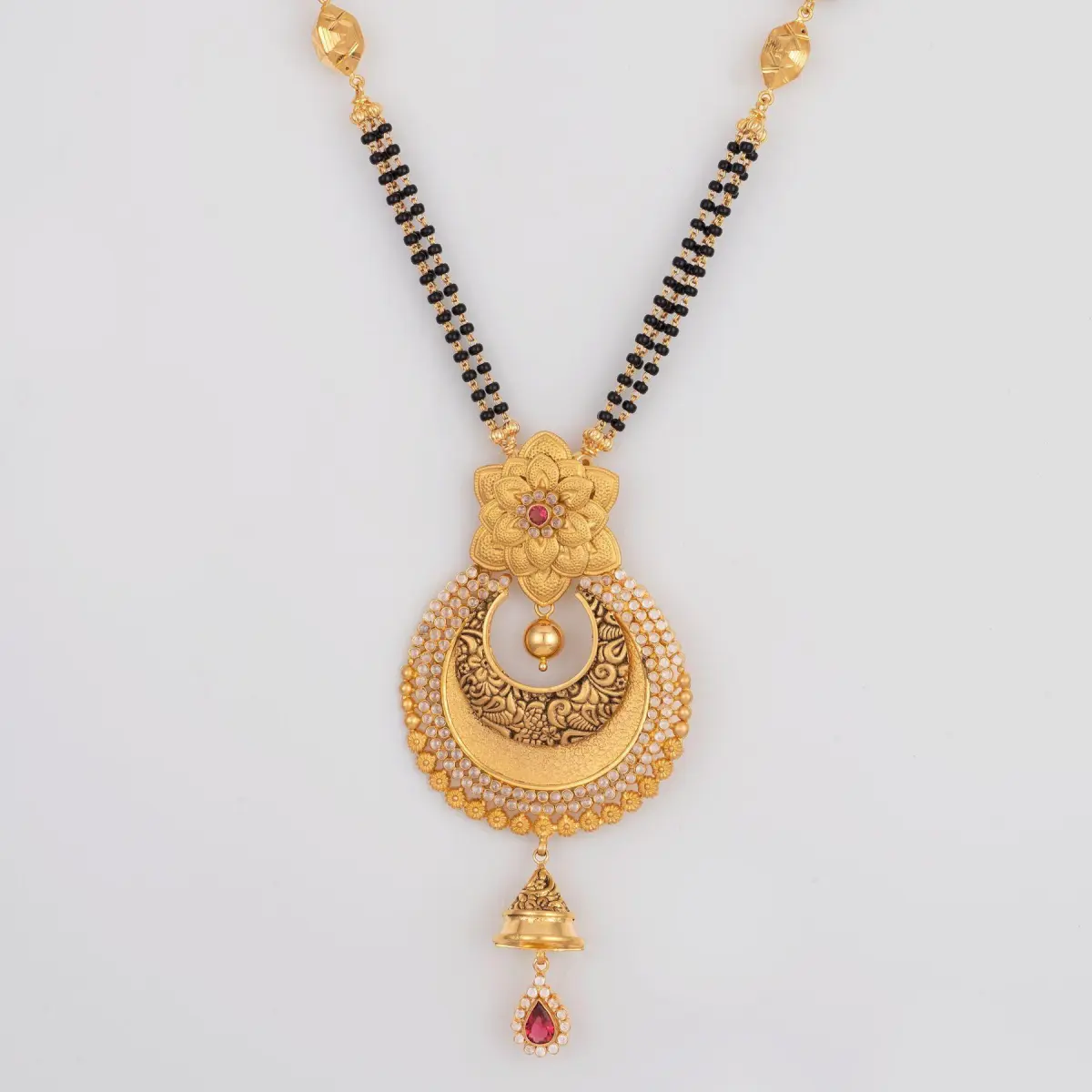 Elegant Antique Gold Mangalsutra Pendant Set for Ladies with Amazing Design