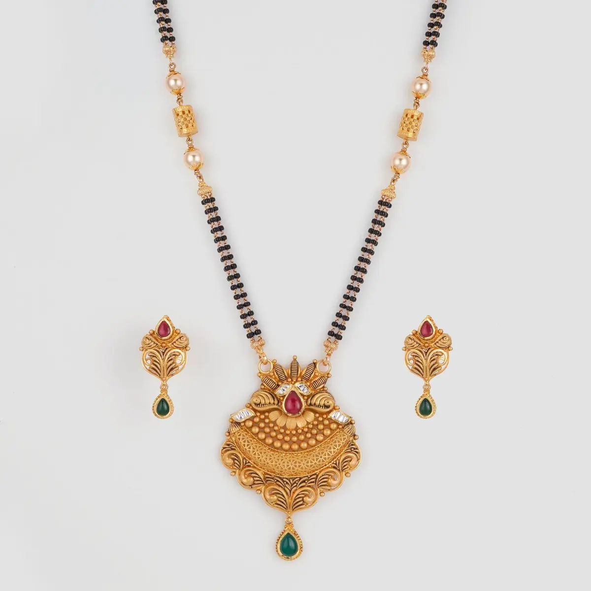 Gold Mangalsutra Pendant Set in Flowers and Leaf Design with Stones