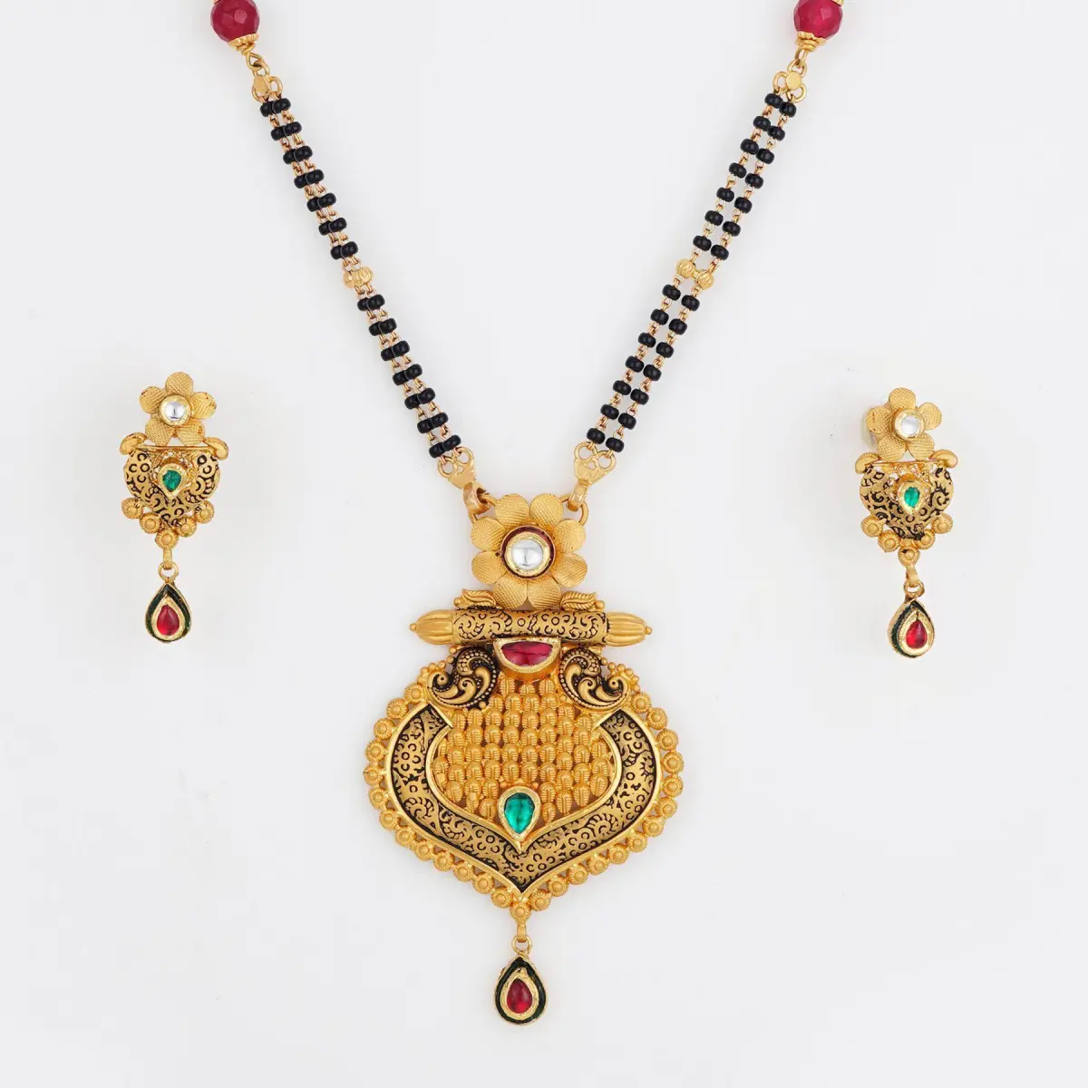 Gold Antique Mangal Sutra Pendant Set with Flowers Design & Stones