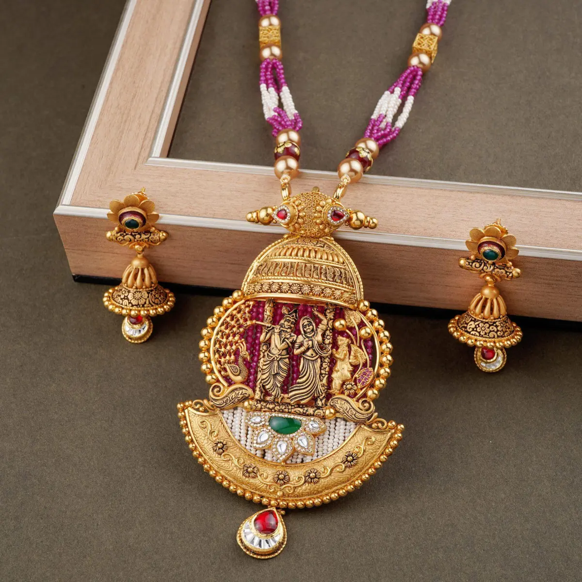 Fancy Antique Pendant Set with Kundan work in Drop Shape Design
