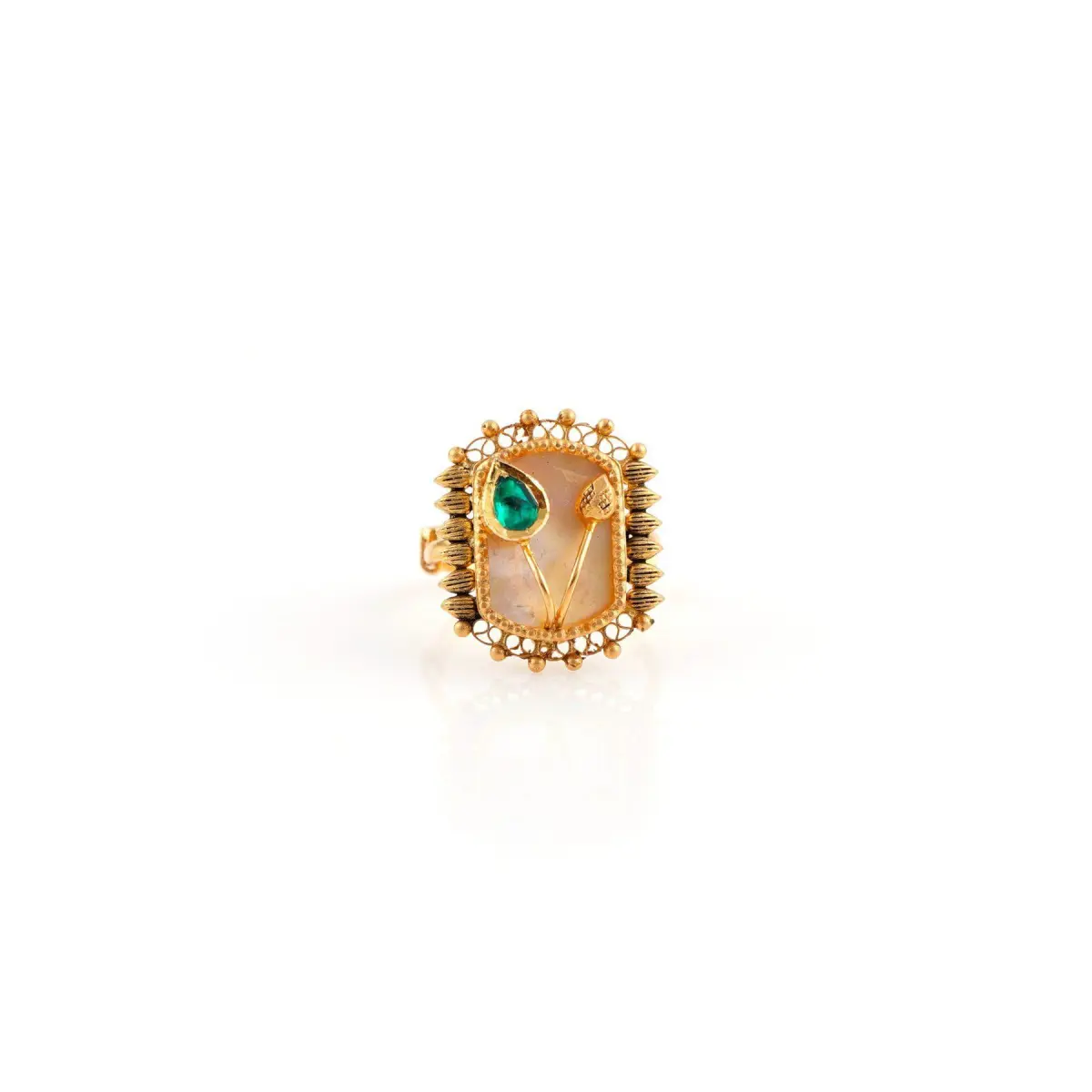 Unique Shape Adoreable Ring for Ladies in Beautiful Design