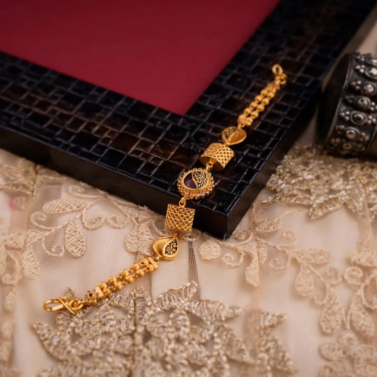 Gold Antique Bracelete for Ladies with Fabulous Design in Kundan Stones
