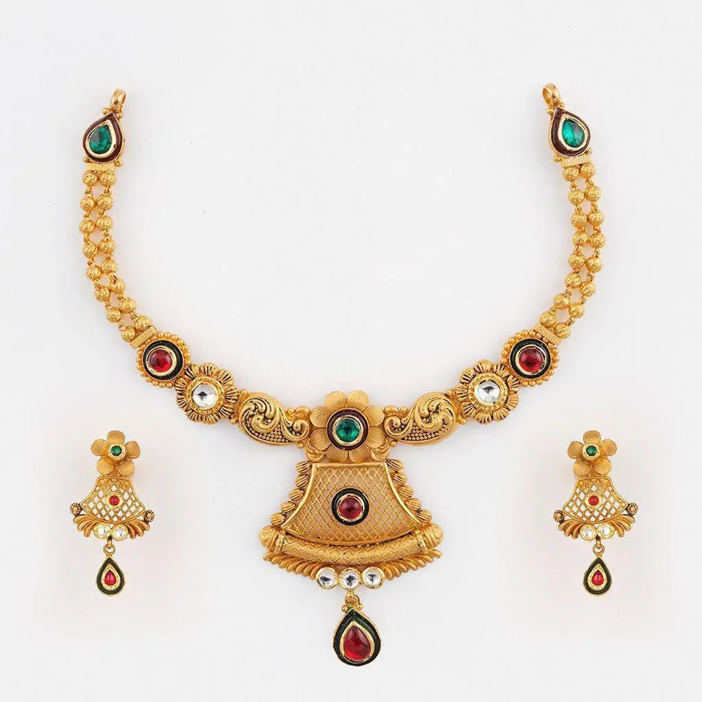 Elegant Gold Antique Necklace For Ladies with Beautiful Design
