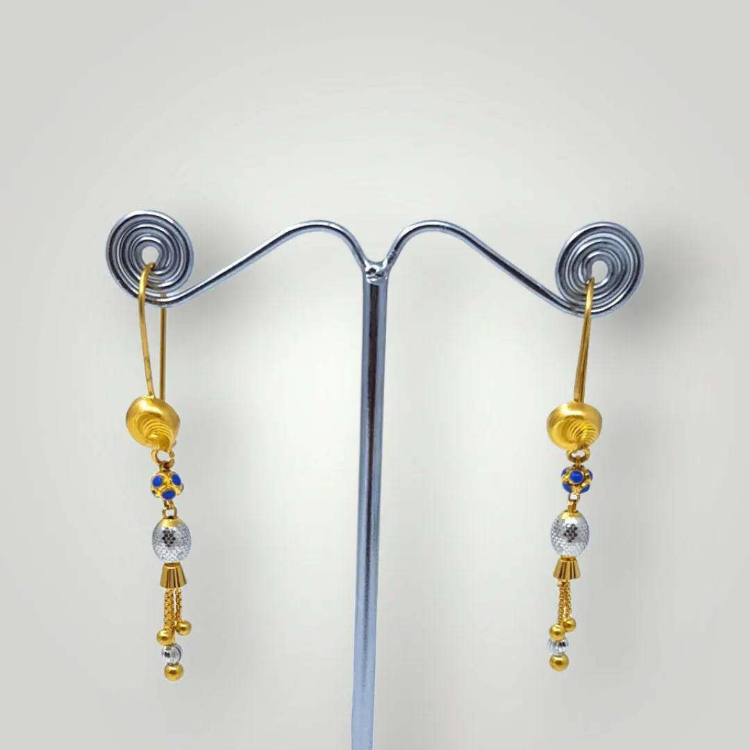 Fabulous Gold Long Earrings for Ladies with beautiful Design