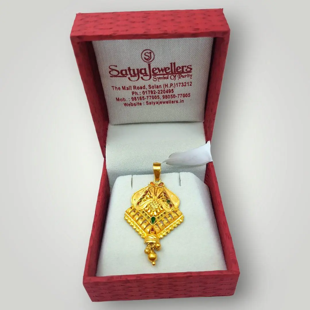 Beautiful Gold Pandent in Plain Design for Ladies