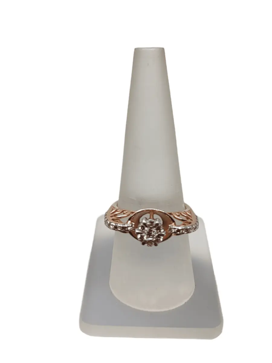 Unique Rose Gold Ladies Diamond Ring with Fabulous work