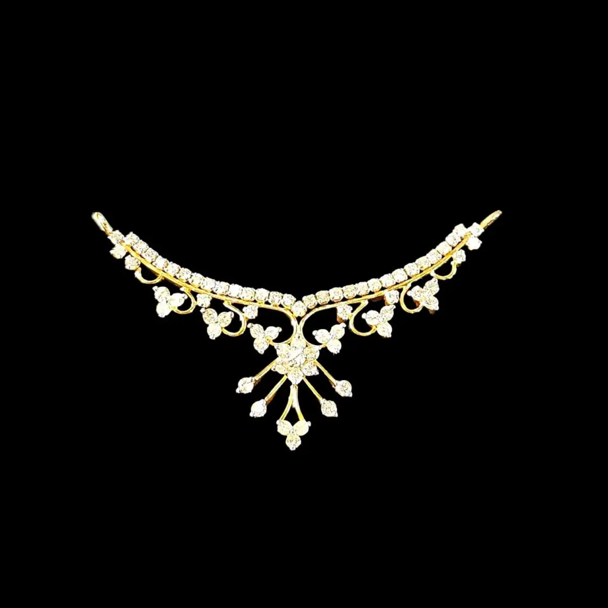 Adorable Ladies Diamond Mangal Sutra with beautiful Design